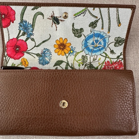 Beautiful Gucci wallet - Picture 12 of 16